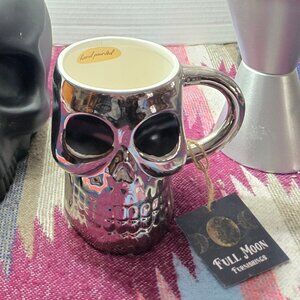 Full Moon New with Tag large Silver Skull Coffee Mug